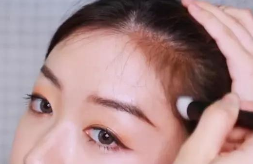 發(fā)際線怎么畫自然 發(fā)際線不好看怎么修飾 發(fā)際線怎么畫自然 發(fā)際線不好看怎么修飾