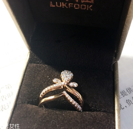 戒指太緊對(duì)手指有什么傷害？戒指戴太緊的危害