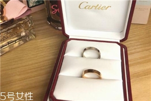 戒指太緊對(duì)手指有什么傷害？戒指戴太緊的危害