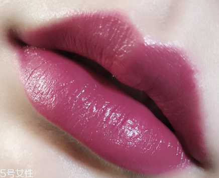 紀(jì)梵希春季限量花卉口紅多少錢 2018紀(jì)梵?；ɑ芟薅诩t