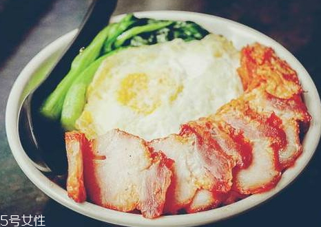 黯然銷魂飯多少錢一碗 黯然銷魂飯的營養(yǎng)價值 黯然銷魂飯多少錢一碗 黯然銷魂飯的營養(yǎng)價值