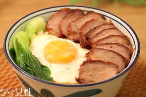 黯然銷魂飯多少錢一碗 黯然銷魂飯的營養(yǎng)價值 黯然銷魂飯多少錢一碗 黯然銷魂飯的營養(yǎng)價值