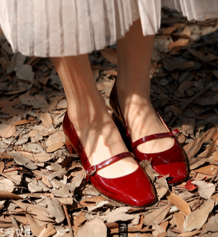 復古風怎么穿搭？復古風穿搭技巧