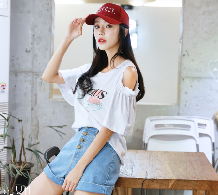 什么樣的牛仔短褲最顯瘦？牛仔短褲版型怎么選