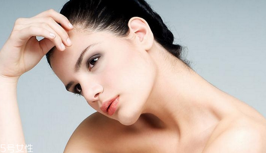 春天臉上長痘痘怎么辦 臉上長痘痘是什么原因 春天臉上長痘痘怎么辦 臉上長痘痘是什么原因