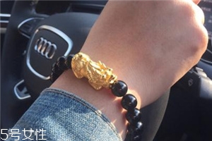 手鏈上有兩個貔貅好嗎？手鏈可以戴兩個貔貅嗎？