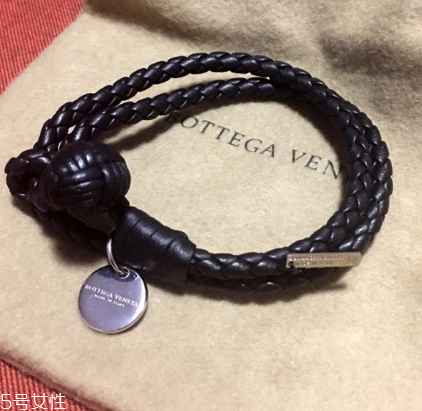 手鏈發(fā)黑如何清洗？手鏈變黑了怎么辦