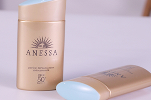 2018安耐曬本土版和國(guó)際版區(qū)別 安耐曬90ml日本版和國(guó)際版 2018安耐曬本土版和國(guó)際版區(qū)別 安耐曬90ml日本版和國(guó)際版