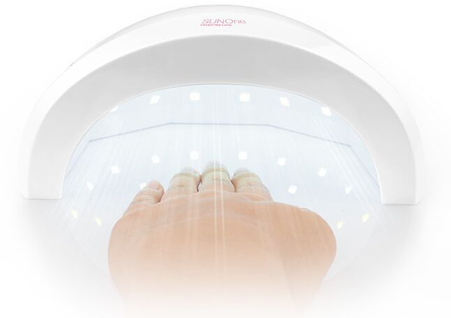 甲油膠照燈時候疼什么原因 甲油膠照燈時候疼怎么辦 甲油膠照燈時候疼什么原因 甲油膠照燈時候疼怎么辦