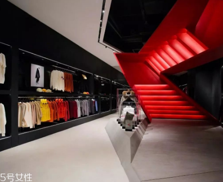 roaringwild在哪買？roaringwild實體店地址