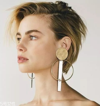 耳環(huán)取不下來(lái)怎么辦？耳環(huán)取不下來(lái)解決方法