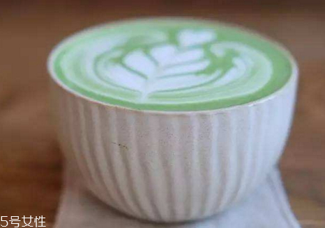 抹茶奶蓋熱量 抹茶奶蓋會不會長胖 抹茶奶蓋熱量 抹茶奶蓋會不會長胖