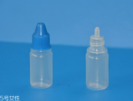 眼藥水是滴在眼睛里嗎？眼藥水是屬于外用的嗎？