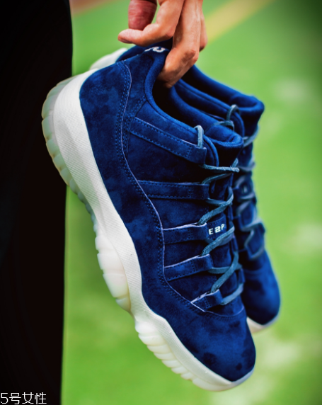 aj 11 low re2pect藍(lán)麂皮開(kāi)箱測(cè)評(píng)_上腳效果 aj 11 low re2pect藍(lán)麂皮開(kāi)箱測(cè)評(píng)_上腳效果