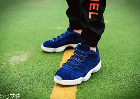 aj 11 low re2pect藍(lán)麂皮開(kāi)箱測(cè)評(píng)_上腳效果 aj 11 low re2pect藍(lán)麂皮開(kāi)箱測(cè)評(píng)_上腳效果