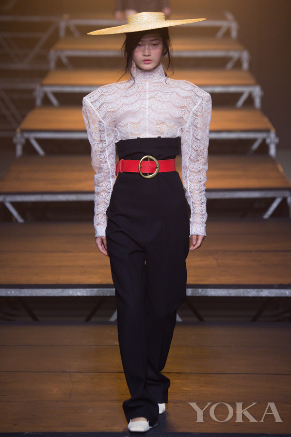 紙袋褲搭配圖片 紙袋褲圖片大全 紙袋褲搭配圖片 紙袋褲圖片大全