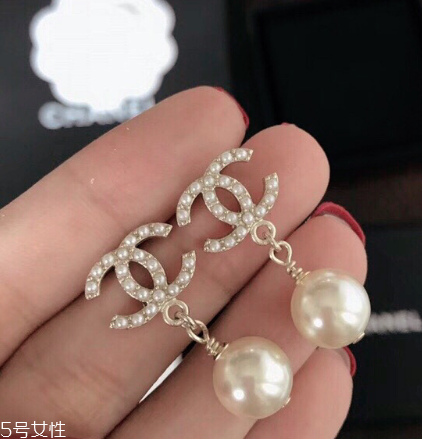 耳環(huán)一般多少克一對(duì)？耳環(huán)常見克數(shù)