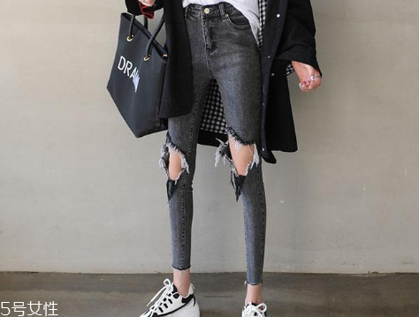 微胖女生適合什么牛仔褲？微胖女生牛仔褲穿搭技巧