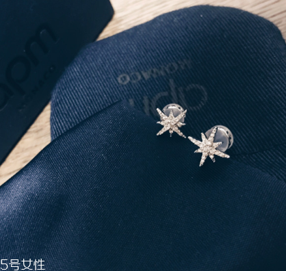 耳釘有異味怎么清洗？耳釘有異味清洗方法