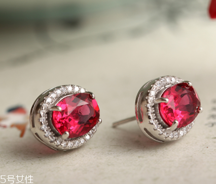 耳釘彎了怎么弄直？耳釘變彎了怎么辦？