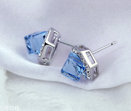 耳釘彎了怎么弄直？耳釘變彎了怎么辦？