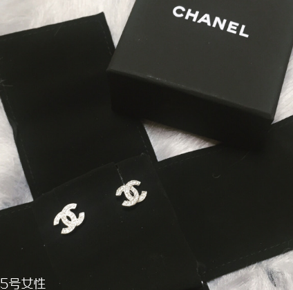 香奈兒雙c耳釘多少錢？香奈兒雙c耳釘專柜價(jià)格