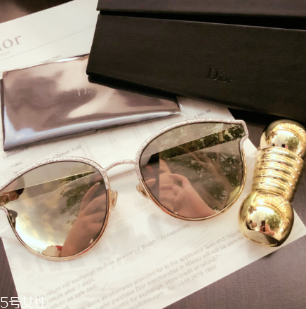 太陽(yáng)鏡可以換鏡片嗎？太陽(yáng)鏡能不能配鏡片？