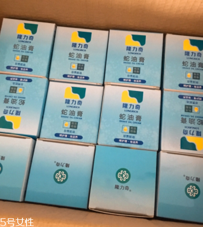 蛇油膏治腳氣嗎？腳氣可以用蛇油膏嗎？