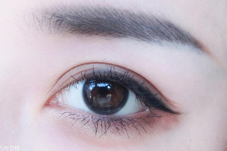 逛街畫什么妝容好看 包你賺夠回頭率的夏季妝容 逛街畫什么妝容好看 包你賺夠回頭率的夏季妝容