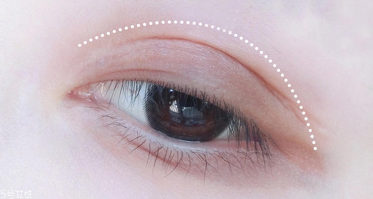 逛街畫什么妝容好看 包你賺夠回頭率的夏季妝容 逛街畫什么妝容好看 包你賺夠回頭率的夏季妝容