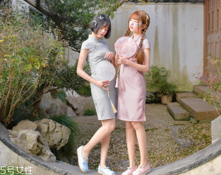 中國(guó)風(fēng)連衣裙怎么搭配？中國(guó)風(fēng)連衣裙搭配圖片