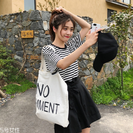 夏天穿什么t恤好看？夏季t恤穿搭圖片