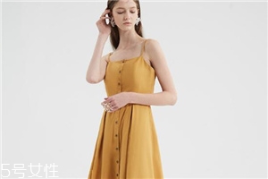 微胖穿什么連衣裙好看？微胖女生適合穿什么連衣裙？