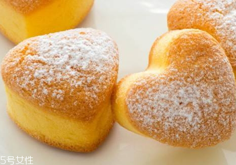 海綿蛋糕熱量高嗎 吃海綿蛋糕會(huì)胖嗎 海綿蛋糕熱量高嗎 吃海綿蛋糕會(huì)胖嗎