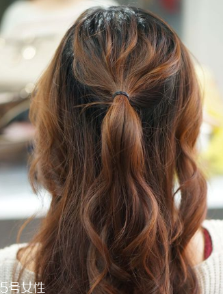 頭發(fā)少適合什么編發(fā) 發(fā)量少編發(fā)教程一步一步教 頭發(fā)少適合什么編發(fā) 發(fā)量少編發(fā)教程一步一步教