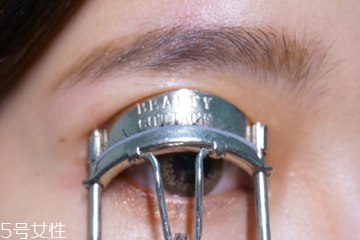 睫毛怎么刷卷翹持久 多一個(gè)步驟讓睫毛更卷翹持久 睫毛怎么刷卷翹持久 多一個(gè)步驟讓睫毛更卷翹持久