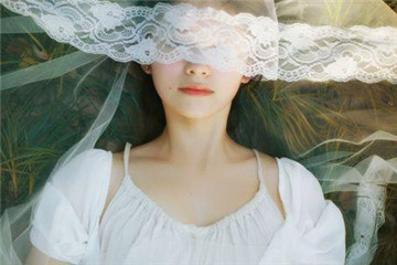 用什么化妝品可以變白 擦什么化妝品臉能變白 用什么化妝品可以變白 擦什么化妝品臉能變白