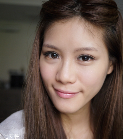 劉海過渡期怎么編發(fā)好看 劉海過渡期3個(gè)超簡單編發(fā)教程 劉海過渡期怎么編發(fā)好看 劉海過渡期3個(gè)超簡單編發(fā)教程