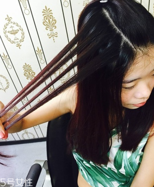 燙發(fā)棒怎么卷發(fā) 燙發(fā)棒怎么打造慵懶長卷發(fā) 燙發(fā)棒怎么卷發(fā) 燙發(fā)棒怎么打造慵懶長卷發(fā)