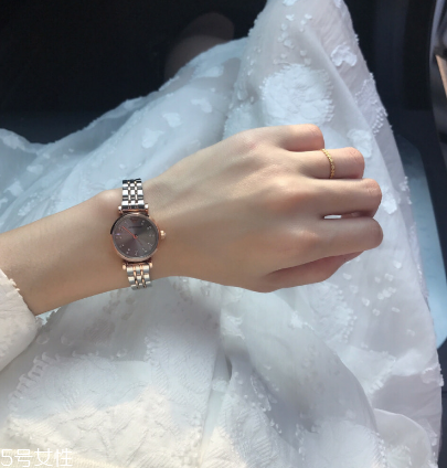 手表可以用酒精擦嗎？手表臟了能用酒精擦嗎？