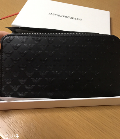 阿瑪尼錢包貴嗎？阿瑪尼錢包專柜價格