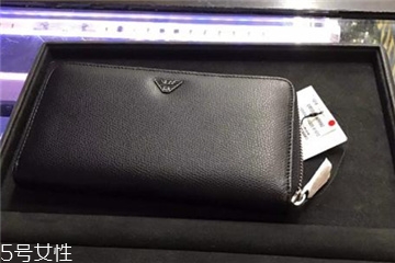 阿瑪尼錢(qián)包什么檔次？阿瑪尼錢(qián)包高檔嗎？
