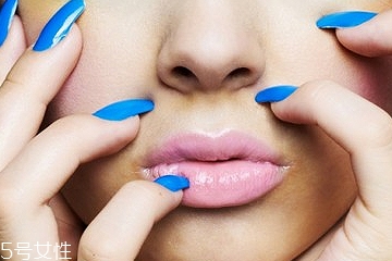 指甲油怎樣擦避免中毒 指甲油避毒方法 指甲油怎樣擦避免中毒 指甲油避毒方法