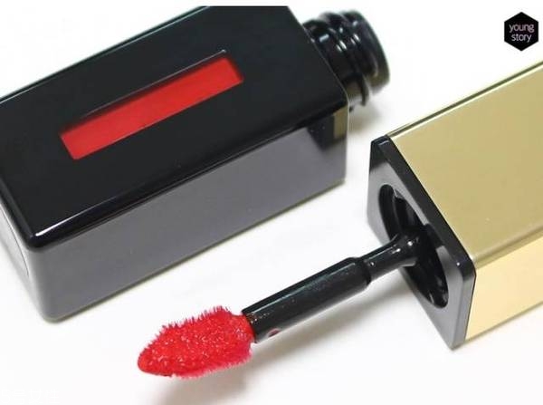 ysl唇釉105和12的區(qū)別 圣羅蘭ysl唇釉105和12哪個好看 ysl唇釉105和12的區(qū)別 圣羅蘭ysl唇釉105和12哪個好看