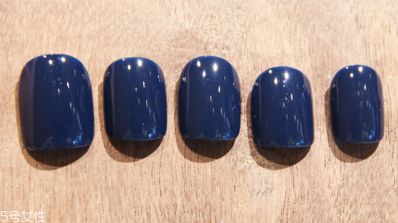 短指甲涂什么顏色顯手肥 短指甲不能碰的美甲圖案 短指甲涂什么顏色顯手肥 短指甲不能碰的美甲圖案