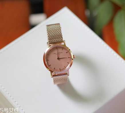 lars larsen手表多少錢(qián)？lars larsen手表正品價(jià)格