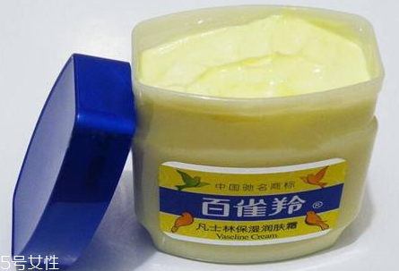 凡士林能涂牙齒上嗎 凡士林涂牙齒有什么用 凡士林能涂牙齒上嗎 凡士林涂牙齒有什么用