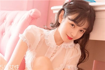 美白精華液怎么用 美白精華液的正確使用方法 美白精華液怎么用 美白精華液的正確使用方法