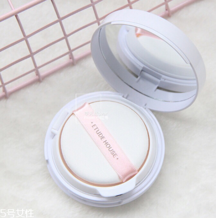 伊蒂之屋光采持妝無瑕氣墊怎么樣 伊蒂之屋光采持妝氣墊 伊蒂之屋光采持妝無瑕氣墊怎么樣 伊蒂之屋光采持妝氣墊