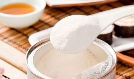 膠原蛋白面膜對(duì)皮膚有害嗎 膠原蛋白面膜的副作用 膠原蛋白面膜對(duì)皮膚有害嗎 膠原蛋白面膜的副作用